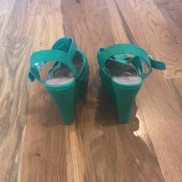 New Wedges - Picture 4 of 4